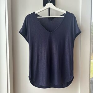 Banana Republic Short Sleeve V Neck Top